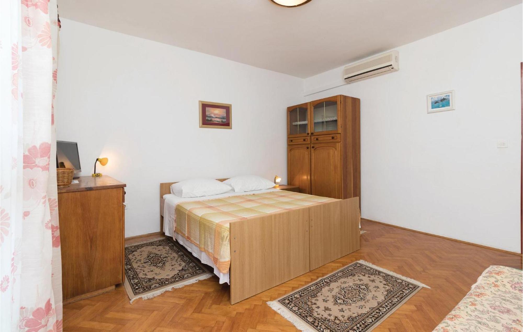 Nice Apartment In Zadar With Wifi Экстерьер фото