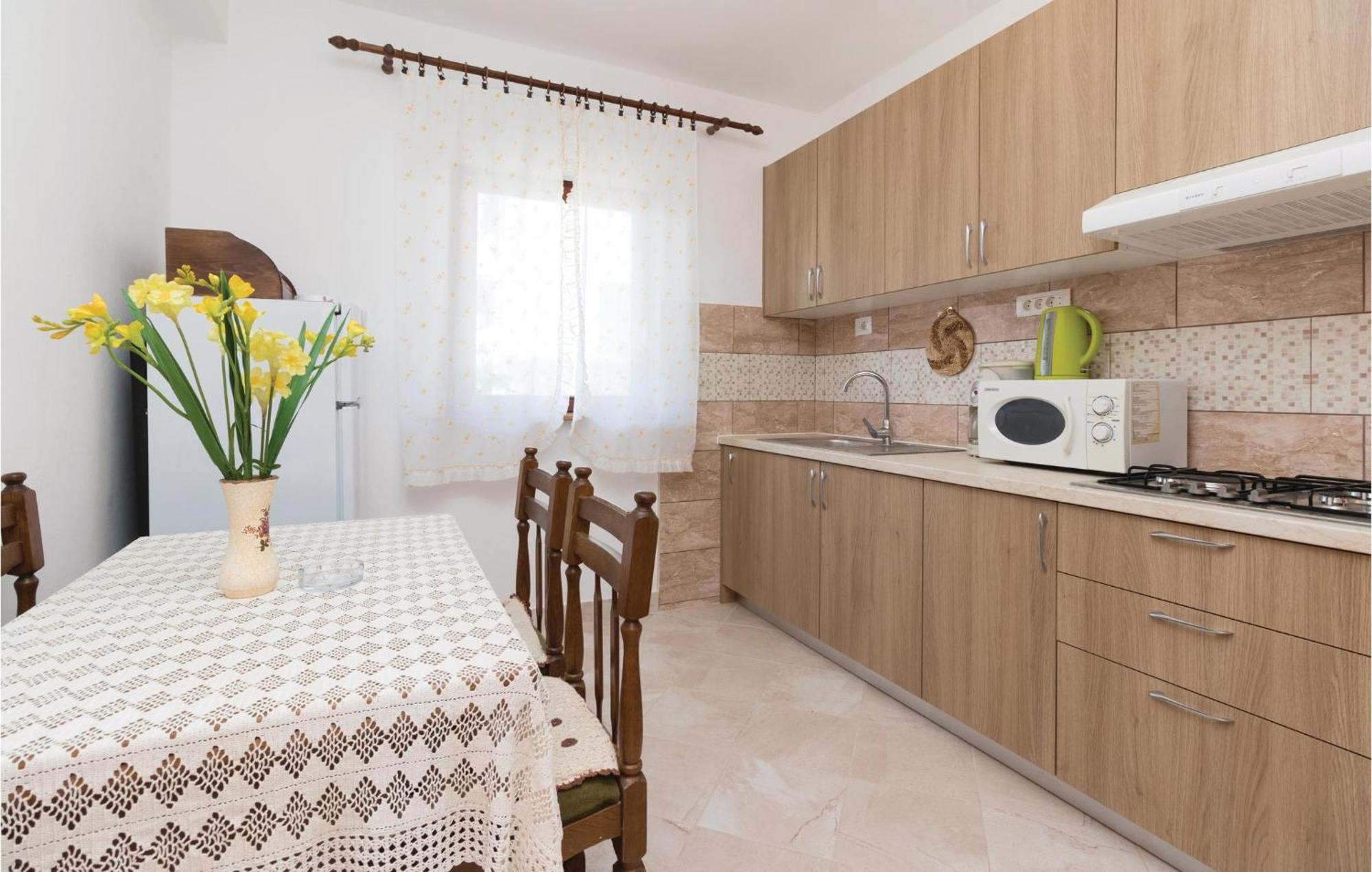 Nice Apartment In Zadar With Wifi Экстерьер фото